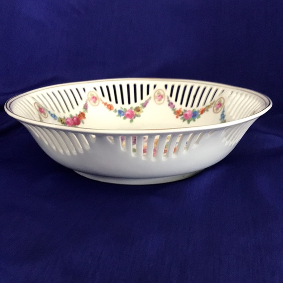 Vintage Bavaria Dresden Flowers Reticulated Pierced Round Serving Bowl - Picture 3 of 10